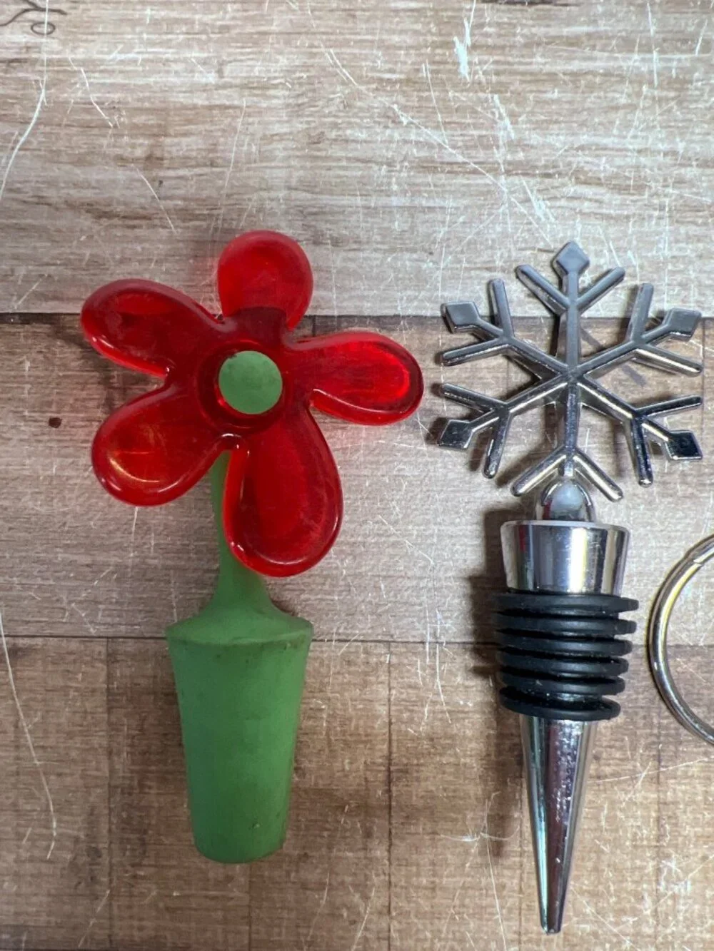 4 Unique Bottle Stoppers With Pineapple Snowflake Flower And Abstract Designs